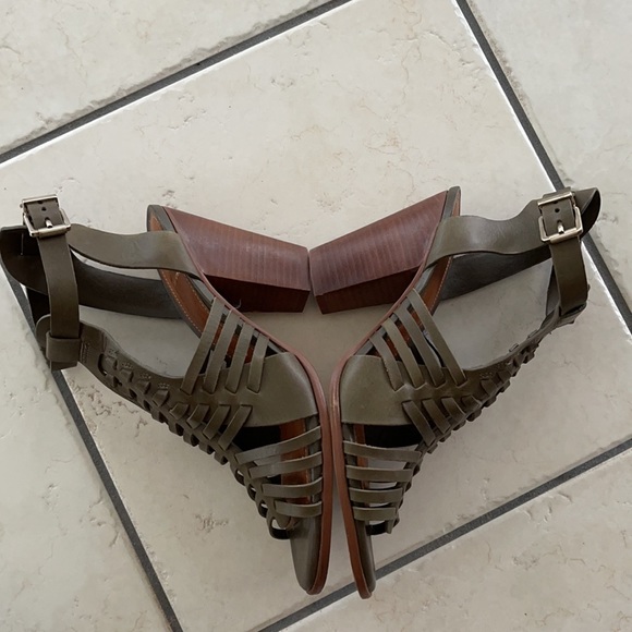 Gianni Bini Caged Heel Heart Braker Olive Green 8 - Picture 6 of 11